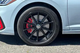 Volkswagen Jetta GLI 2025 Autobahn 4dr Sedan 7A