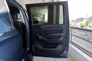 Chevrolet Suburban 2019 4x4 LT 4dr SUV