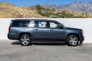 Chevrolet Suburban 2019 4x4 LT 4dr SUV