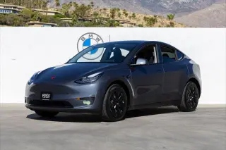 Tesla Model Y 2023 AWD Long Range 4dr Crossover