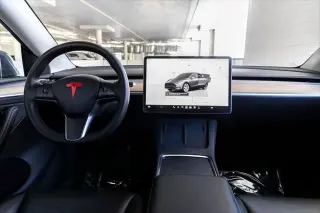 Tesla Model Y 2023 AWD Long Range 4dr Crossover