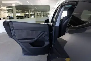 Tesla Model Y 2023 AWD Long Range 4dr Crossover