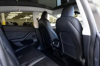 Tesla Model Y 2023 AWD Long Range 4dr Crossover