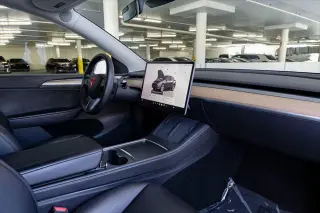 Tesla Model Y 2023 AWD Long Range 4dr Crossover