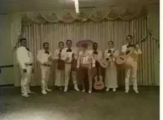 MARIACHI MÚSICA VARIABLE EN LA