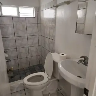 CASITA DE 1 REC. EN CARSON
