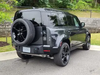 2026 Land Rover Defender 110