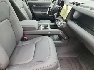 2026 Land Rover Defender 110