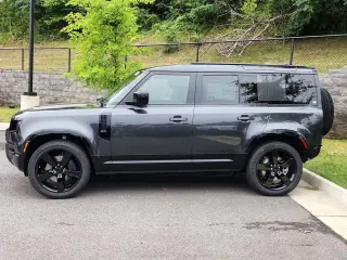 2026 Land Rover Defender 110