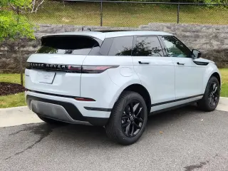 2026 Land Rover Range Rover Evoque