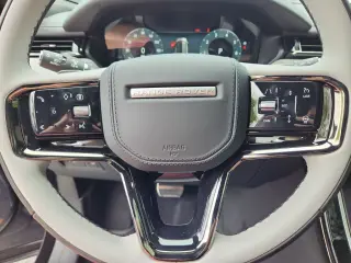 2026 Land Rover Range Rover Velar Belgravia Edition