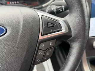 2021 Ford Edge