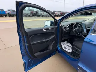 2021 Ford Edge