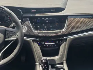 2024 CADILLAC XT6