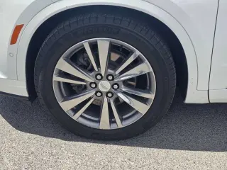2024 CADILLAC XT6