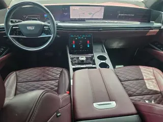 2025 CADILLAC Escalade