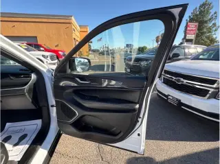 2022 Jeep New Grand Cherokee