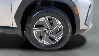 2025 Hyundai Tucson Hybrid