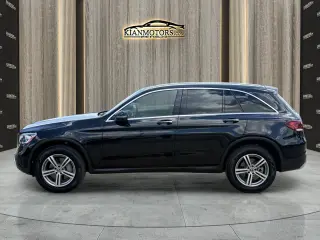 2022 Mercedes-Benz GLC 300