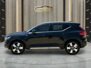 2021 Volvo XC40