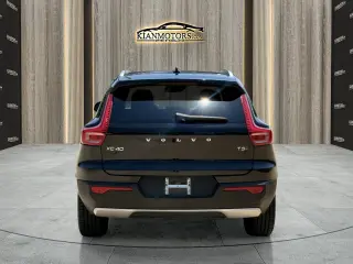 2021 Volvo XC40