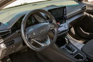 2020 Hyundai IONIQ Hybrid