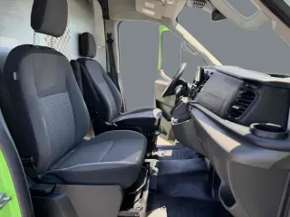 2023 Ford Transit Cargo Van