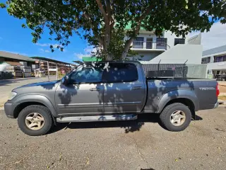 2004 Toyota Tundra