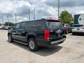 2011 Cadillac Escalade ESV