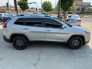 2018 Jeep Cherokee