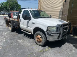 2006 FORD F350 SUPER DUTY REGULAR CAB & CHASSIS