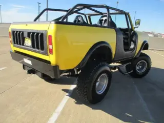 1973 INTERNATIONAL SCOUT II - 4X4 - 490 V8 - CUSTOM