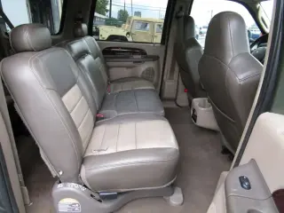 2004 FORD EXCURSION