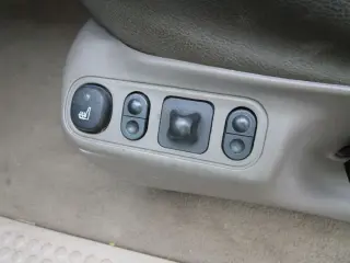 2004 FORD EXCURSION