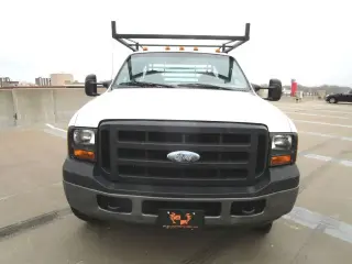 2007 FORD F350 - DUALLY