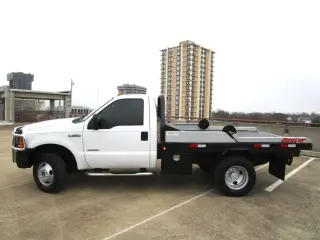 2005 FORD F350 SUPER DUTY REGULAR CAB & CHASSIS