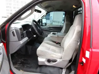 2004 FORD F350 SUPER DUTY REGULAR CAB & CHASSIS