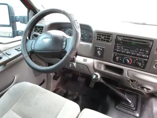 2004 FORD F350 SUPER DUTY REGULAR CAB & CHASSIS