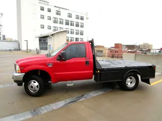 2004 FORD F350 SUPER DUTY REGULAR CAB & CHASSIS