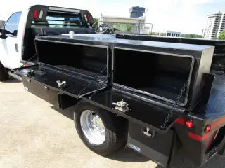 2016 FORD F350 SUPER DUTY REGULAR CAB & CHASSIS