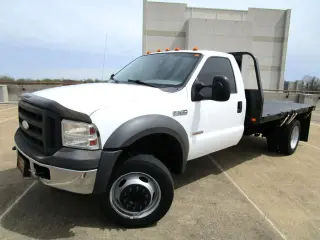 2005 FORD F550 SUPER DUTY REGULAR CAB & CHASSIS