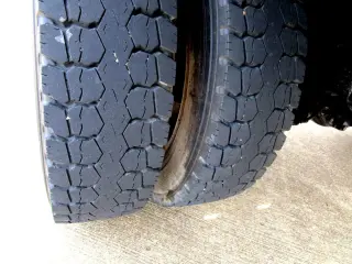 2005 FORD F550 SUPER DUTY REGULAR CAB & CHASSIS
