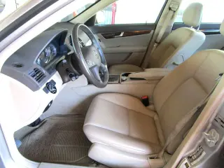 2009 MERCEDES-BENZ C-CLASS