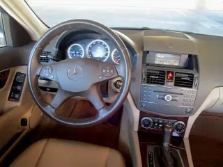 2009 MERCEDES-BENZ C-CLASS