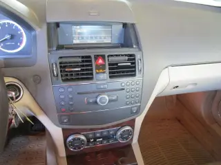 2009 MERCEDES-BENZ C-CLASS