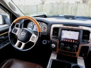2013 RAM 1500 CREW CAB
