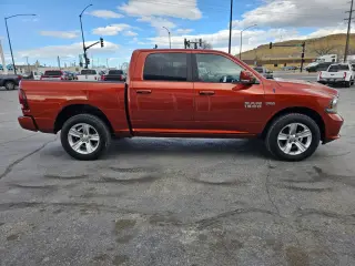 2013 RAM 1500 CREW CAB