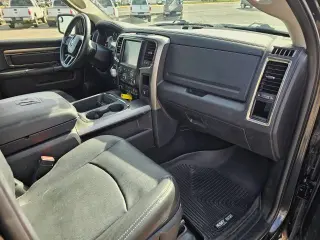 2017 RAM 1500 CREW CAB