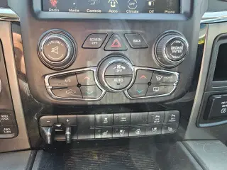 2017 RAM 1500 CREW CAB