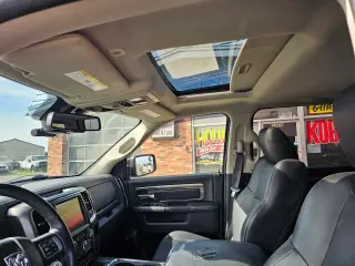 2017 RAM 1500 CREW CAB